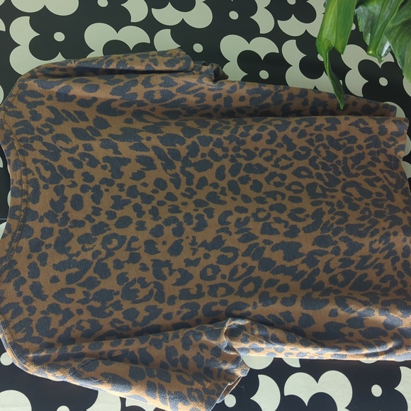 Leopard Print Blondie T-Shirt - Picture 5 of 7